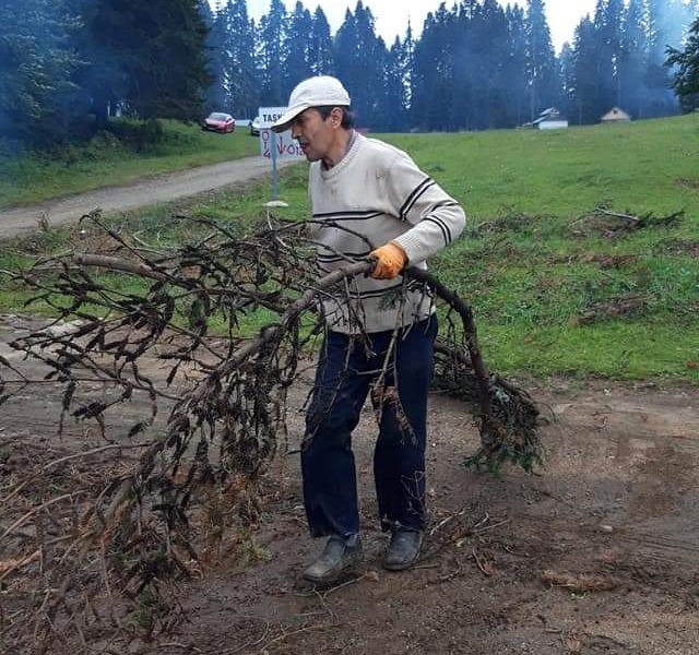 Pürenli Yaylasını Temizlediler.